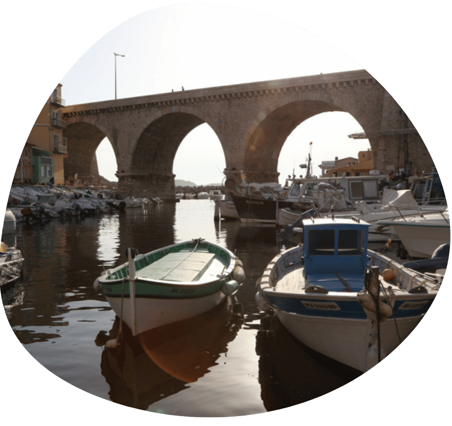 Vue d'un port, image décorative