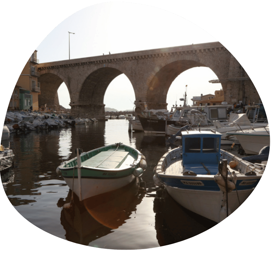 Vue d'un port, image décorative
